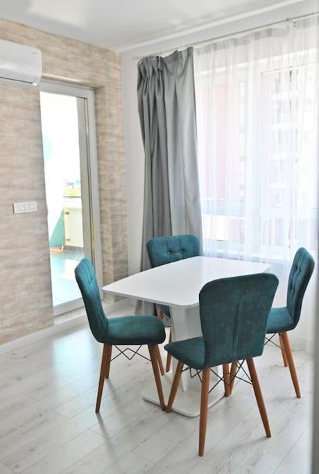 7A Dream Apartment 7A Si Parcare Орадя Экстерьер фото