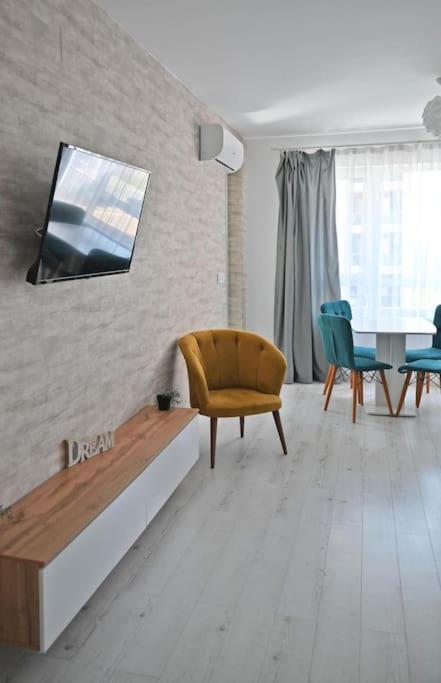 7A Dream Apartment 7A Si Parcare Орадя Экстерьер фото